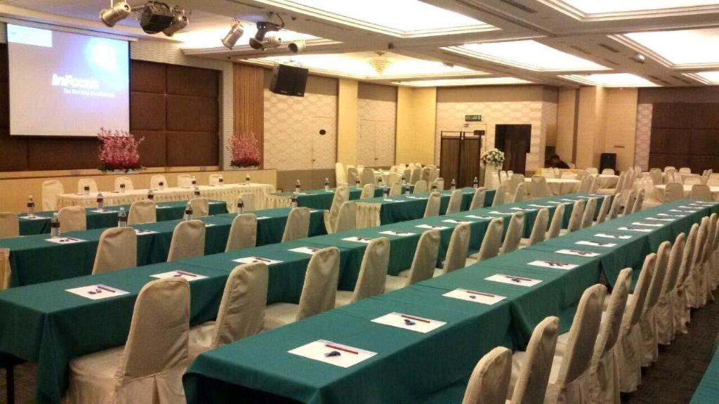 באטו פאהאט The Landmark Hotel מראה חיצוני תמונה
