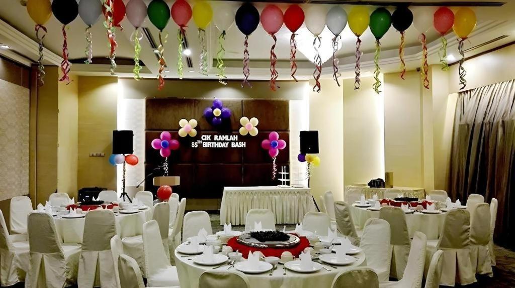באטו פאהאט The Landmark Hotel מראה חיצוני תמונה
