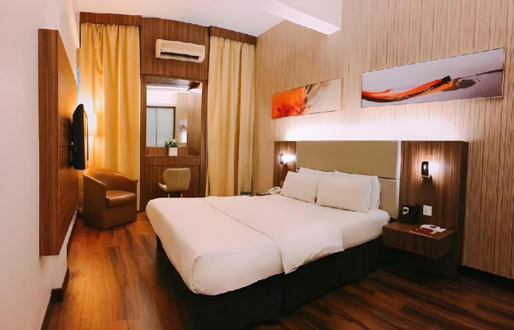 באטו פאהאט The Landmark Hotel מראה חיצוני תמונה