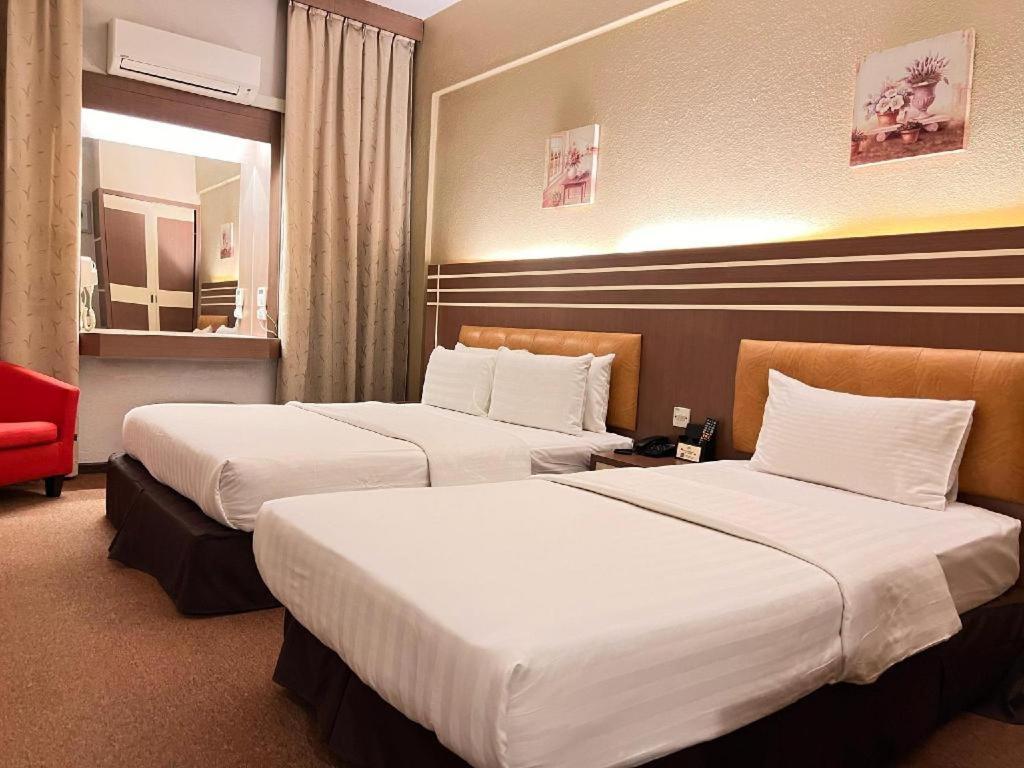 באטו פאהאט The Landmark Hotel מראה חיצוני תמונה