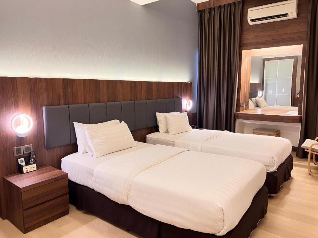 באטו פאהאט The Landmark Hotel מראה חיצוני תמונה